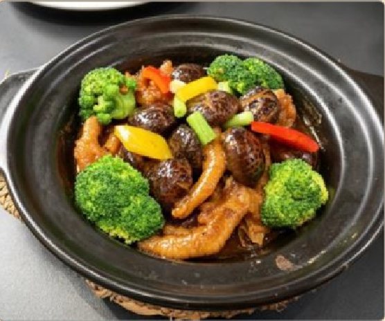 潮汕食府菜单菜品：S8 鲍汁虎皮凤爪煲 Chicken Feet Claypot in Abalone Sauce