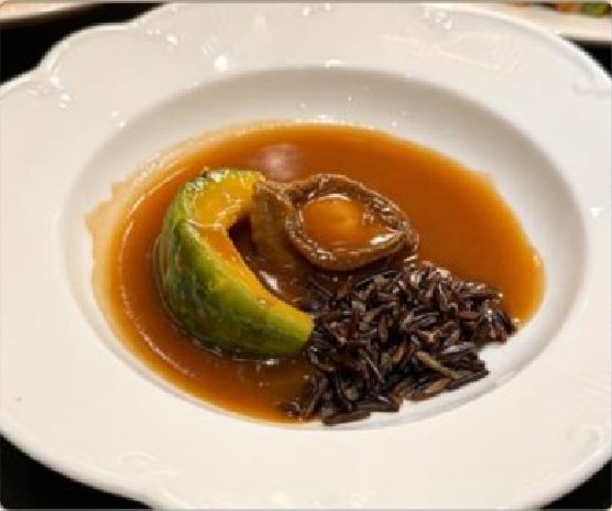 潮汕食府菜单菜品：Y2 金汤野米焗鲍鱼 Abalone with Wild Rice in Golden Broth